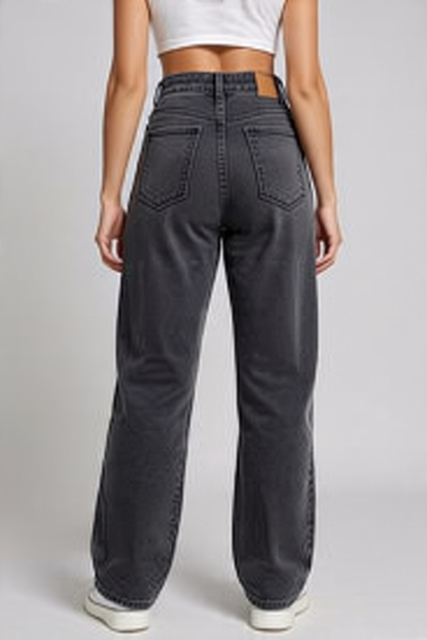 Women High-Rise Relaxed Fit Wide-Leg Baggy Style Faded Black Denim Jeans